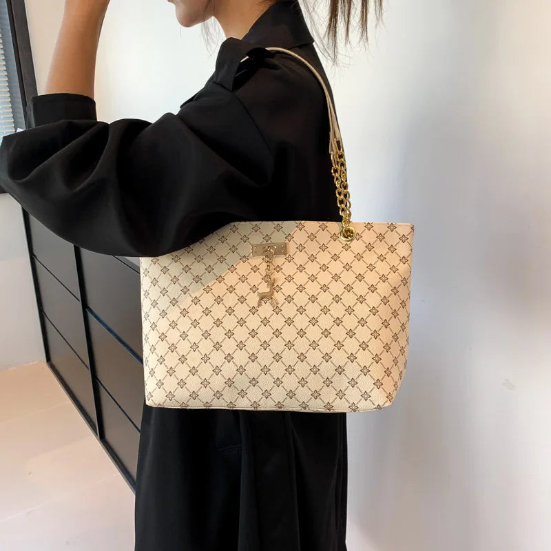 Women Soft Leather Tote Bag Large Capacity Shoulder Handbag with Hanging Charm Accessories