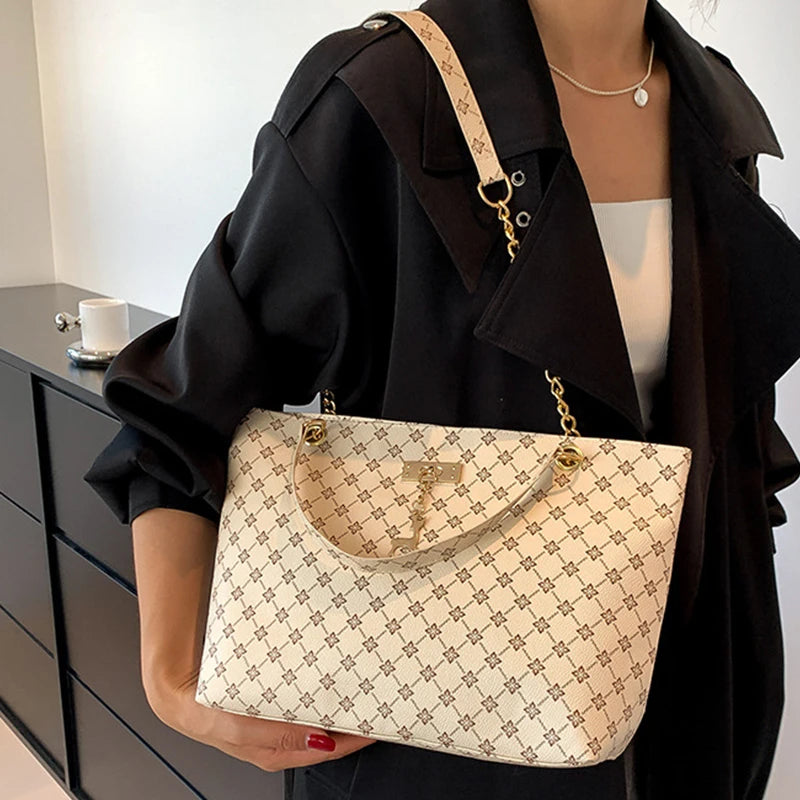 Women Soft Leather Tote Bag Large Capacity Shoulder Handbag with Hanging Charm Accessories