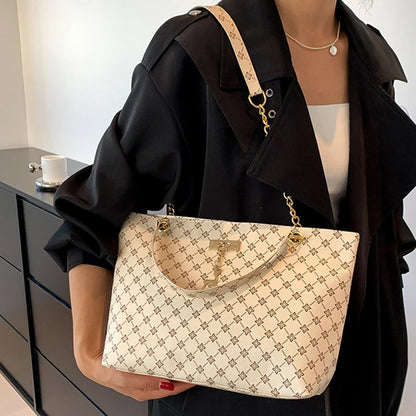 Women Soft Leather Tote Bag Large Capacity Shoulder Handbag with Hanging Charm Accessories