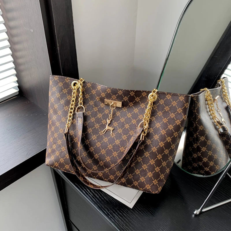 Women Soft Leather Tote Bag Large Capacity Shoulder Handbag with Hanging Charm Accessories