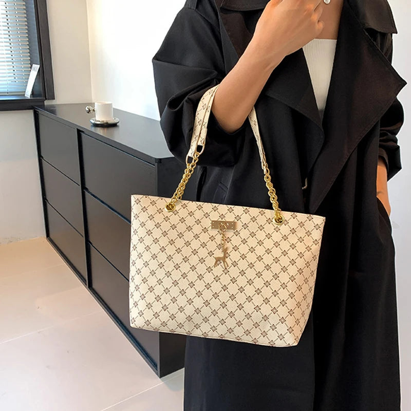 Women Soft Leather Tote Bag Large Capacity Shoulder Handbag with Hanging Charm Accessories