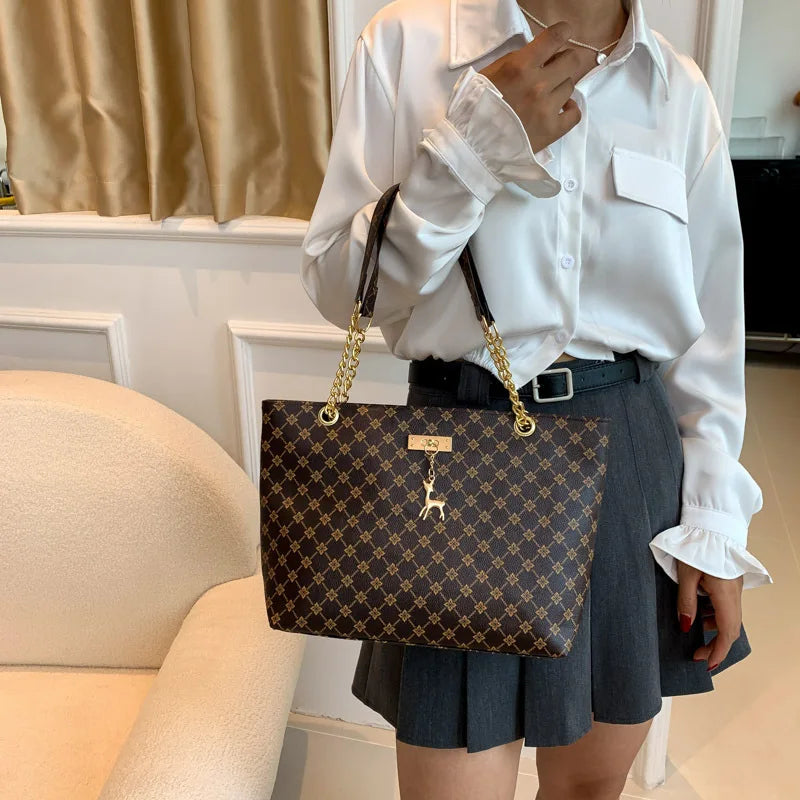 Women Soft Leather Tote Bag Large Capacity Shoulder Handbag with Hanging Charm Accessories