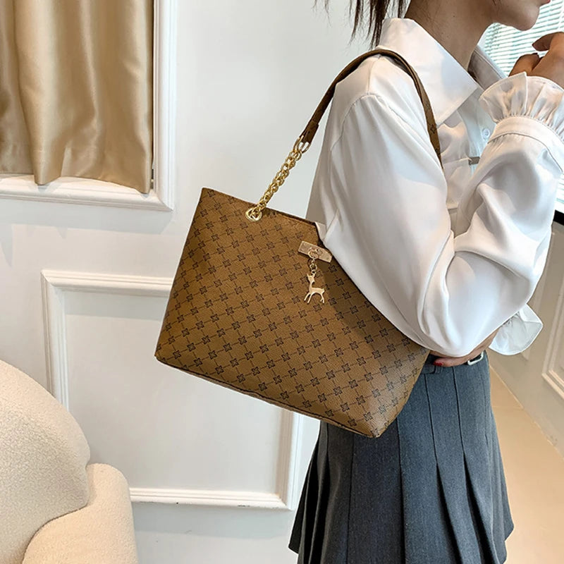 Women Soft Leather Tote Bag Large Capacity Shoulder Handbag with Hanging Charm Accessories